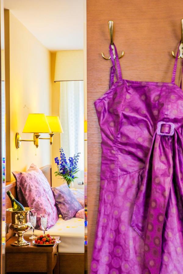 Manor House Hotel Broumov Ngoại thất bức ảnh