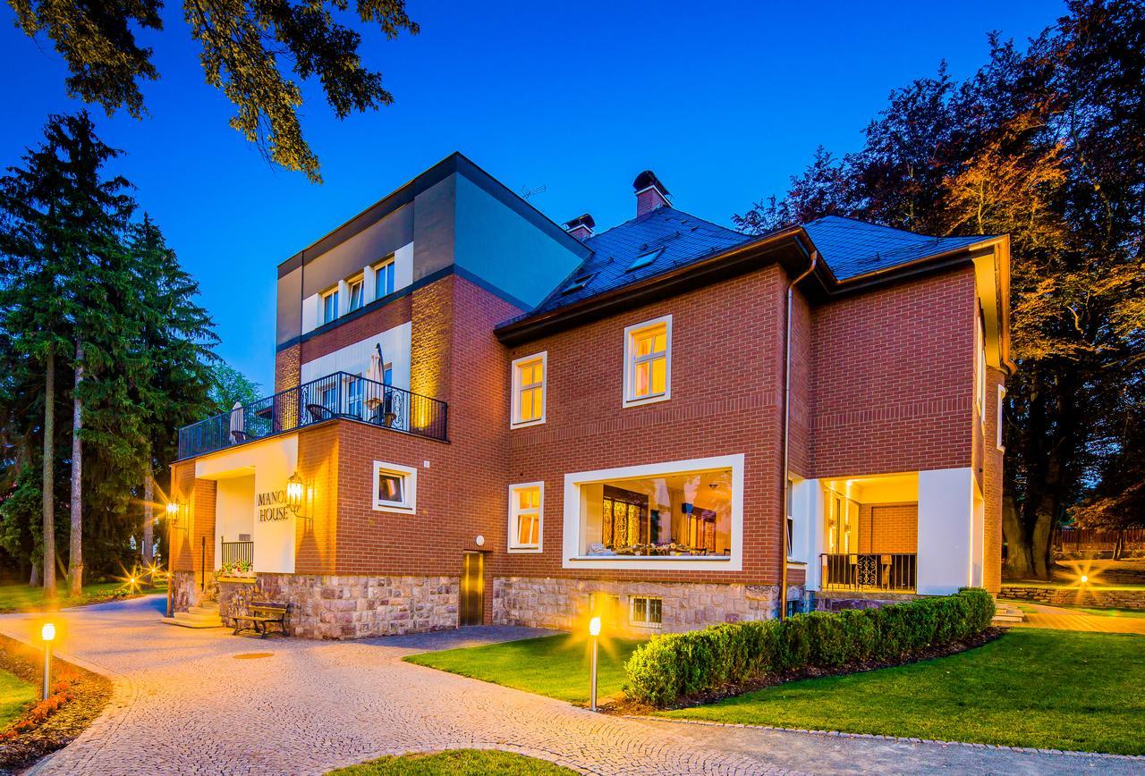 Manor House Hotel Broumov Ngoại thất bức ảnh